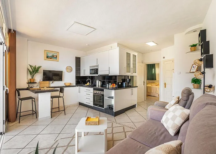 Sol Del Sur Ocean View Apartament *